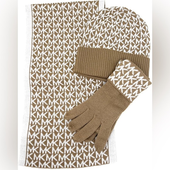 Michael Kors Women's Logo Scarf, Hat set, Camel/Cream * GLOVES NOT INCLUDED * - Picture 3 of 6